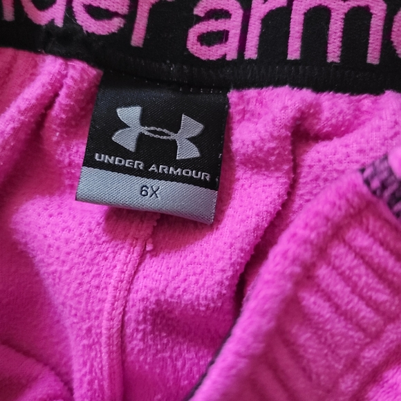 UNDER ARMOR SIZE 6X PINK BLACK BOTTOMS - Picture 2 of 3